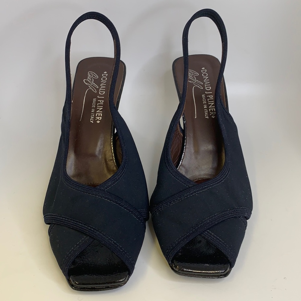 Donald Pliner navy blue slides size 6 1/2